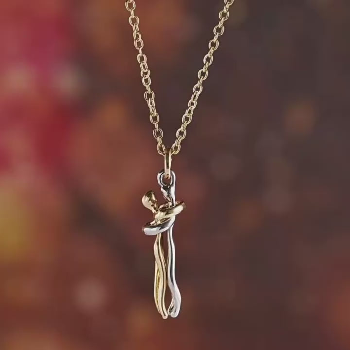 Cupido™ | Naszyjnik z zawieszką w kształcie czułego uścisku